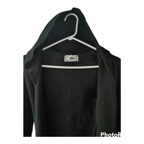 Cardigan with hood - Picture 2 of 3